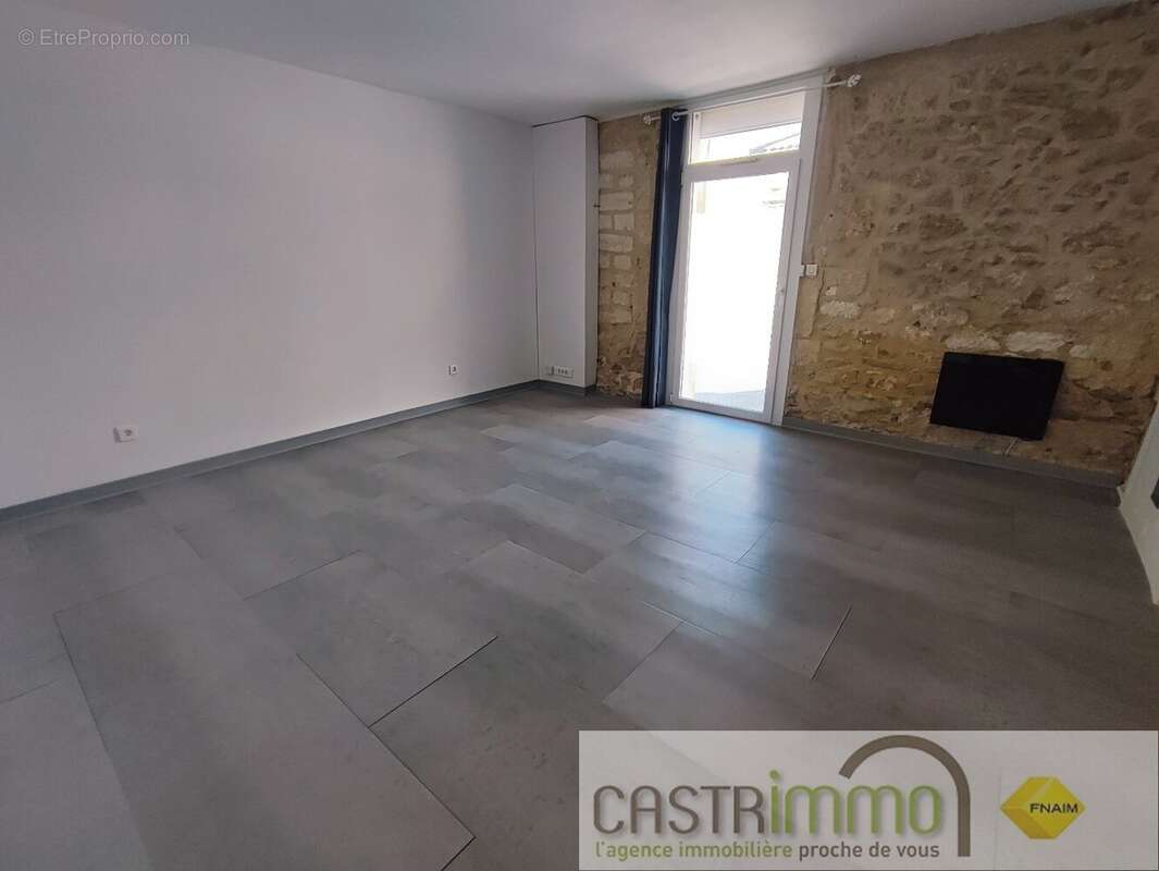 Appartement à CASTRIES