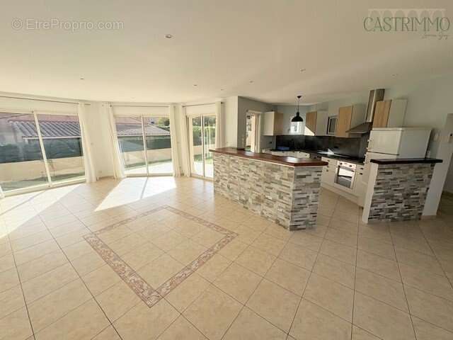 Maison à SUSSARGUES