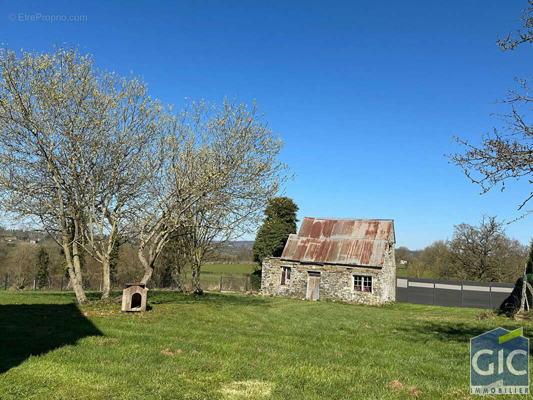 Maison à LE BENY-BOCAGE
