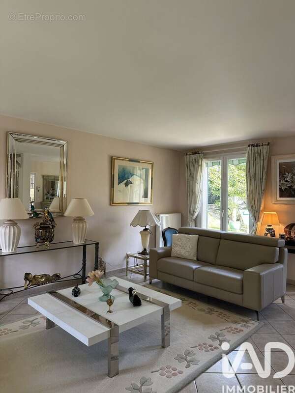 Photo 4 - Maison à MARGENCY