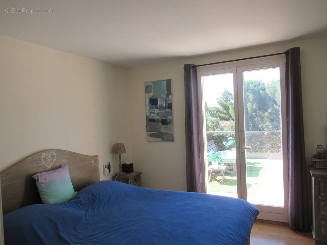 Maison en traditionnel  a vendre t4 avec piscine grand terrain - photo 7