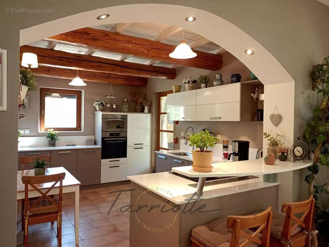 Maison à SAINT-THOME