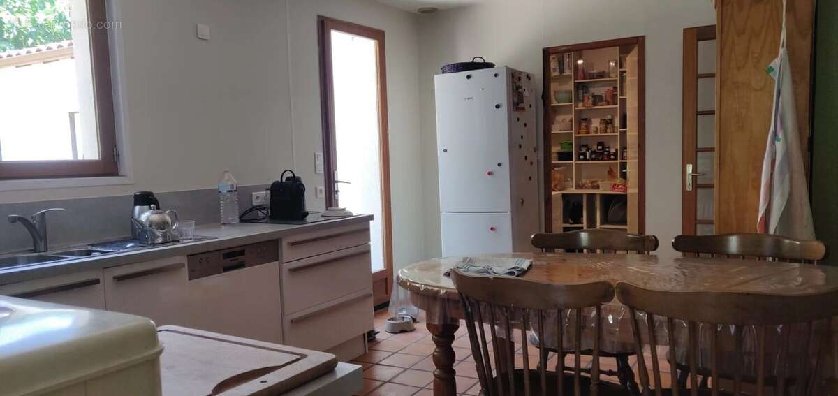 Maison de plain-pied, garage et jardin à vendre à Rioux (17) - photo 20