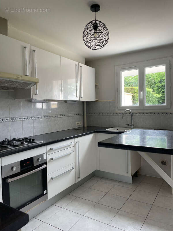 Maison à SAINT-JEAN-DE-BRAYE