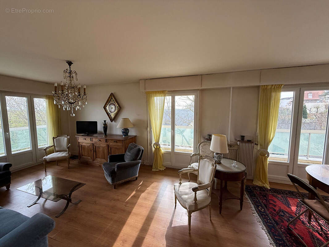 Appartement à MAISONS-LAFFITTE