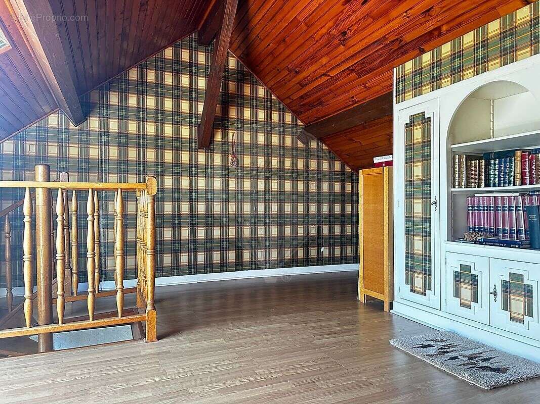 Maison à CERCY-LA-TOUR