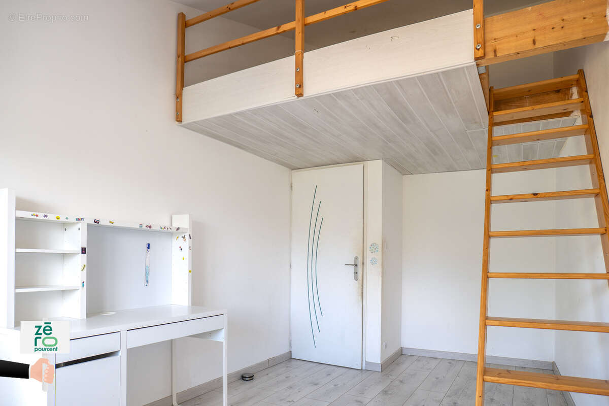 Maison familiale de plain-pied de 116 m2 avec garage sur 620 m2 de terrain   Commequiers - photo 19