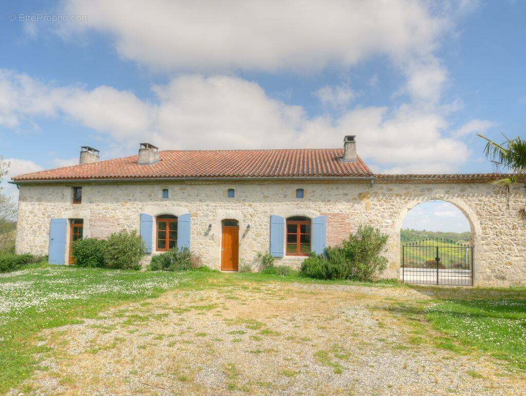 Photo 1 - Maison à SAINT-SALVY