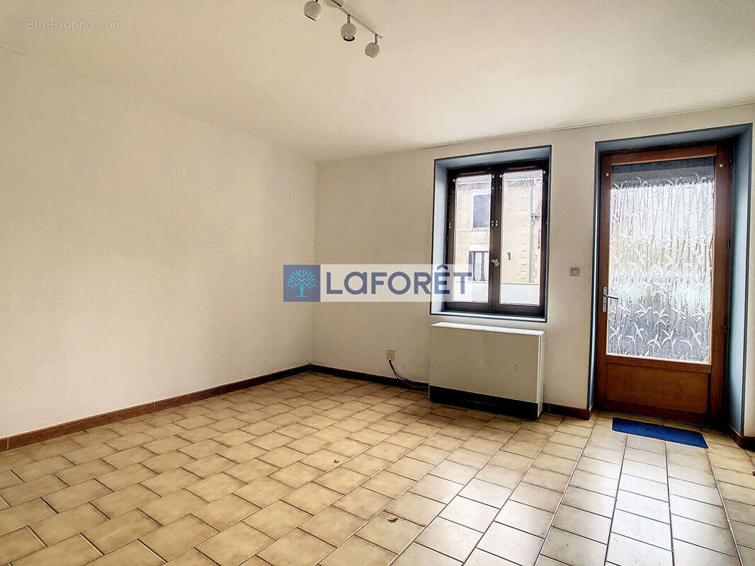 Maison à THONNANCE-LES-JOINVILLE