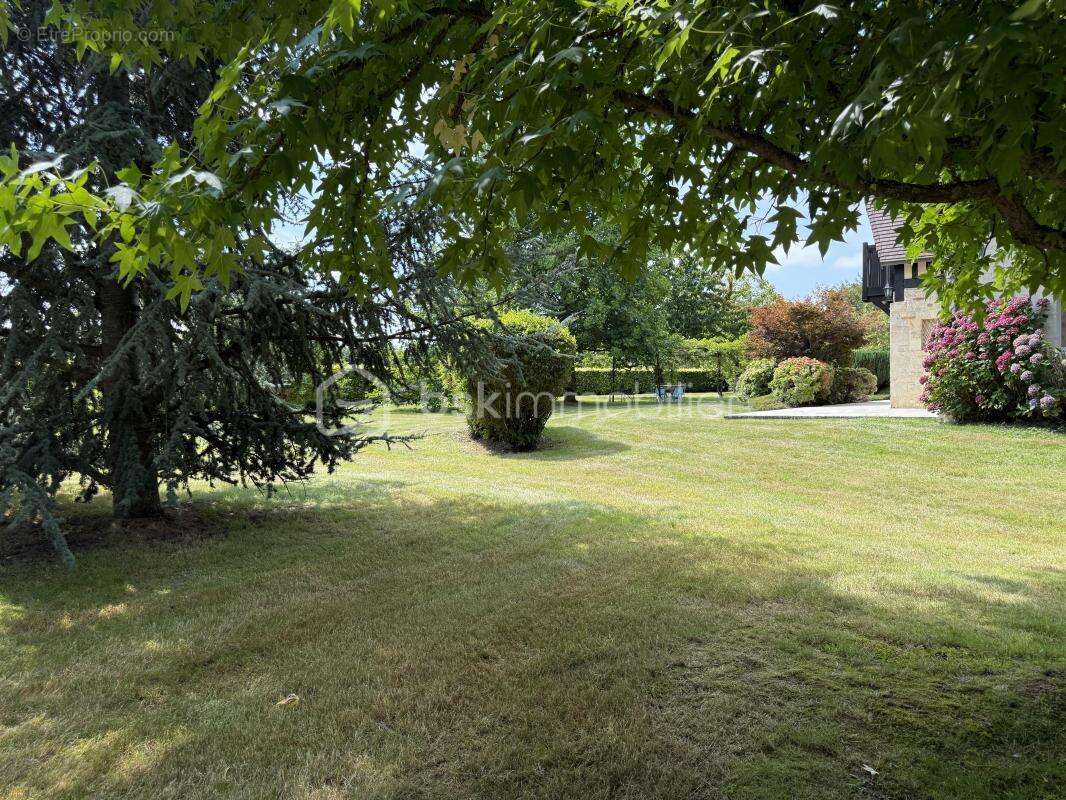 Maison à PONT-L&#039;EVEQUE