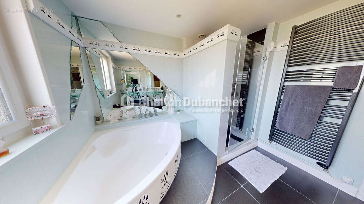 Maison Ouches 210 m2 - photo 12