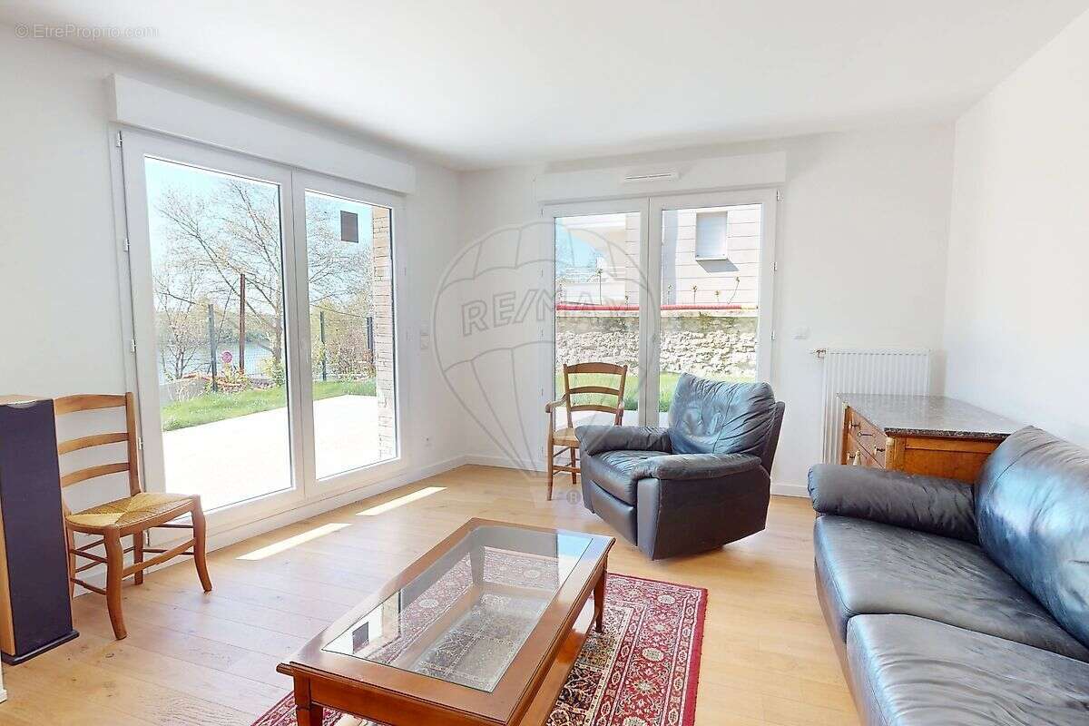 Appartement à SAINT-JEAN-DE-LA-RUELLE