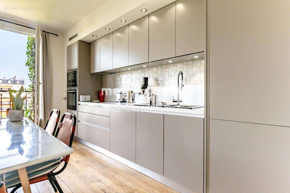 Sublime appartement 3 pieces 73m² cours marigny - photo 11