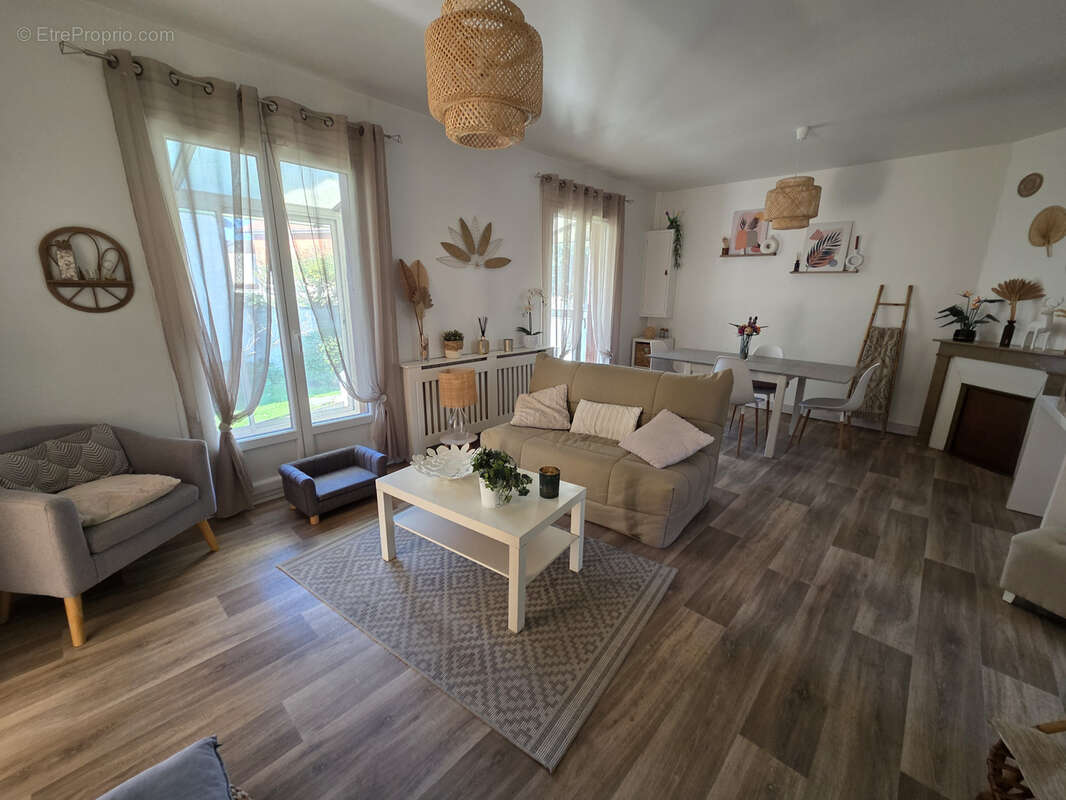 Maison à SAVIGNY-SUR-ORGE