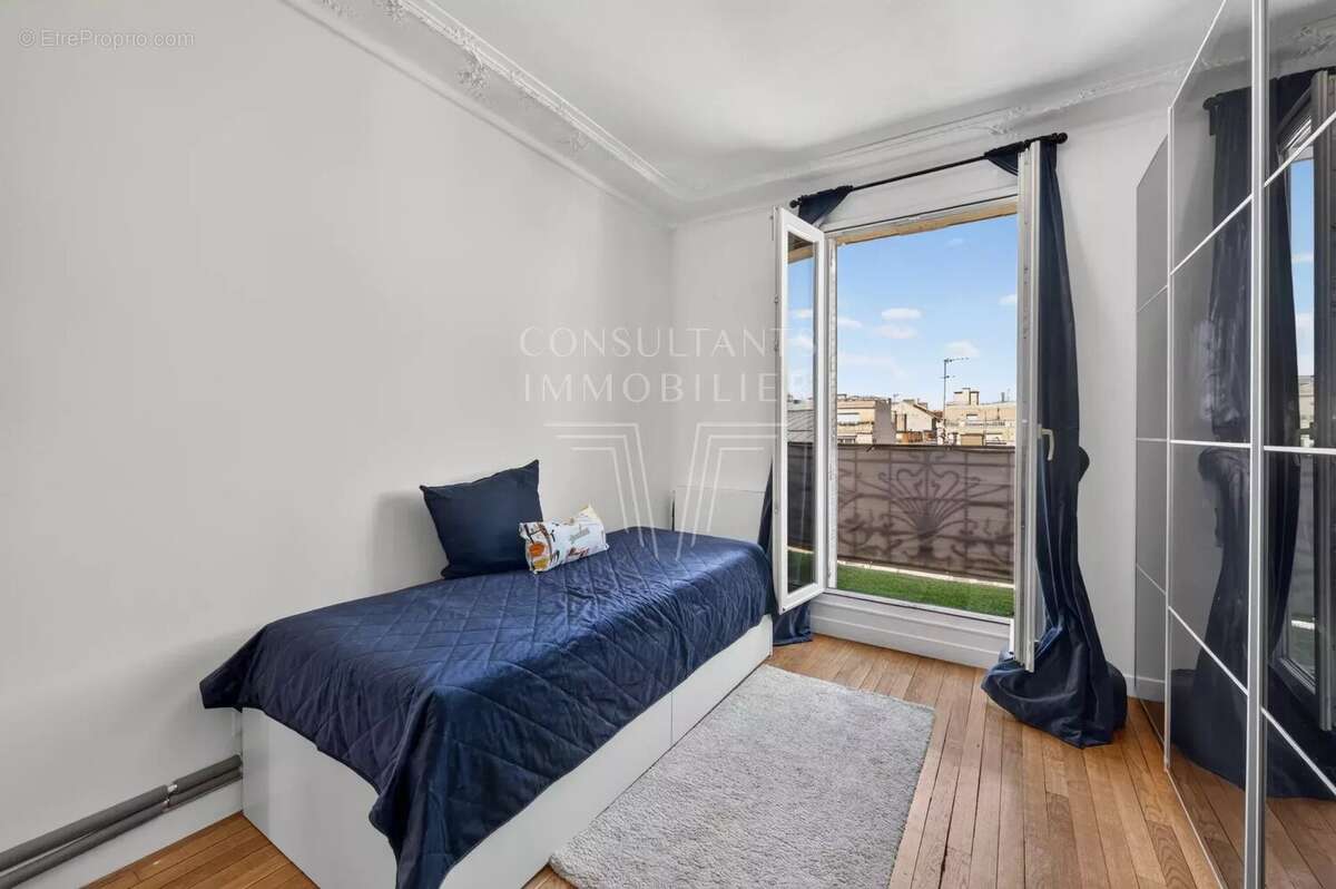 Appartement à LEVALLOIS-PERRET