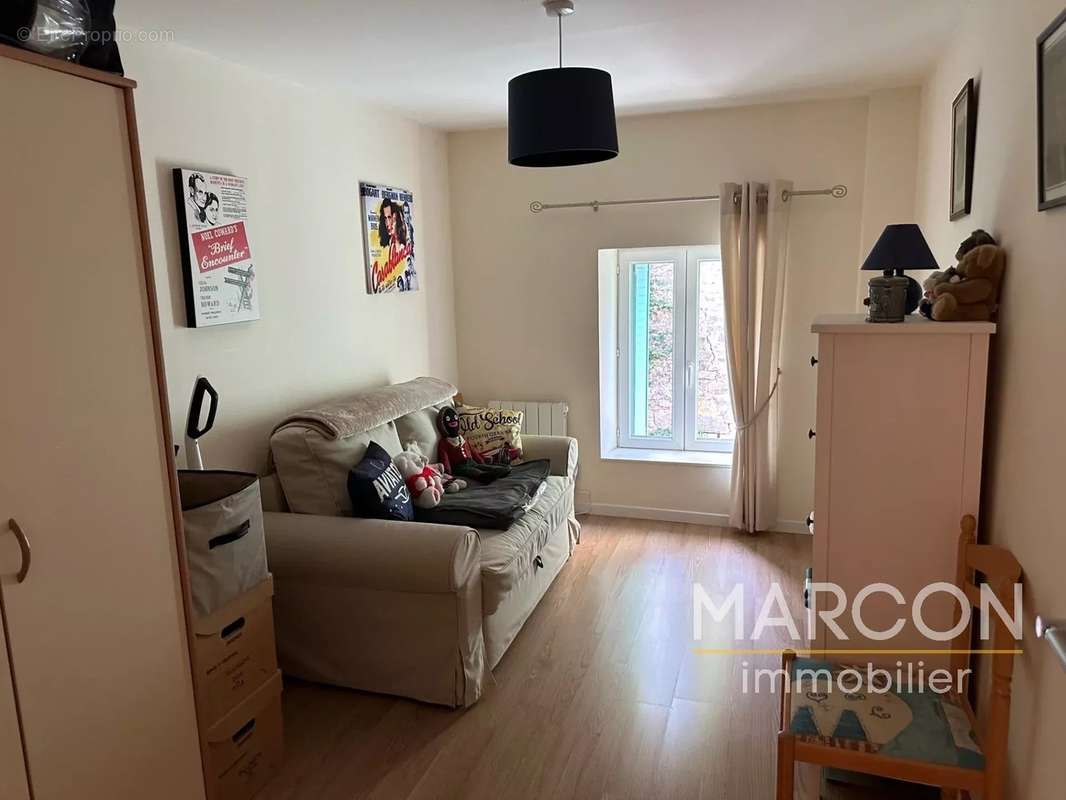 Maison à SAINT-LEGER-BRIDEREIX