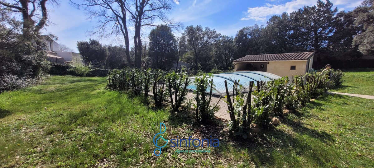 Maison à VERS-PONT-DU-GARD