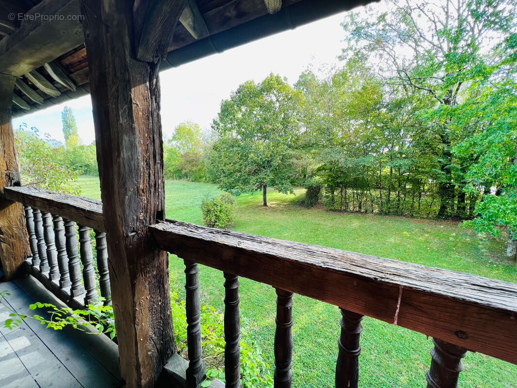 Maison à FRANGY-EN-BRESSE