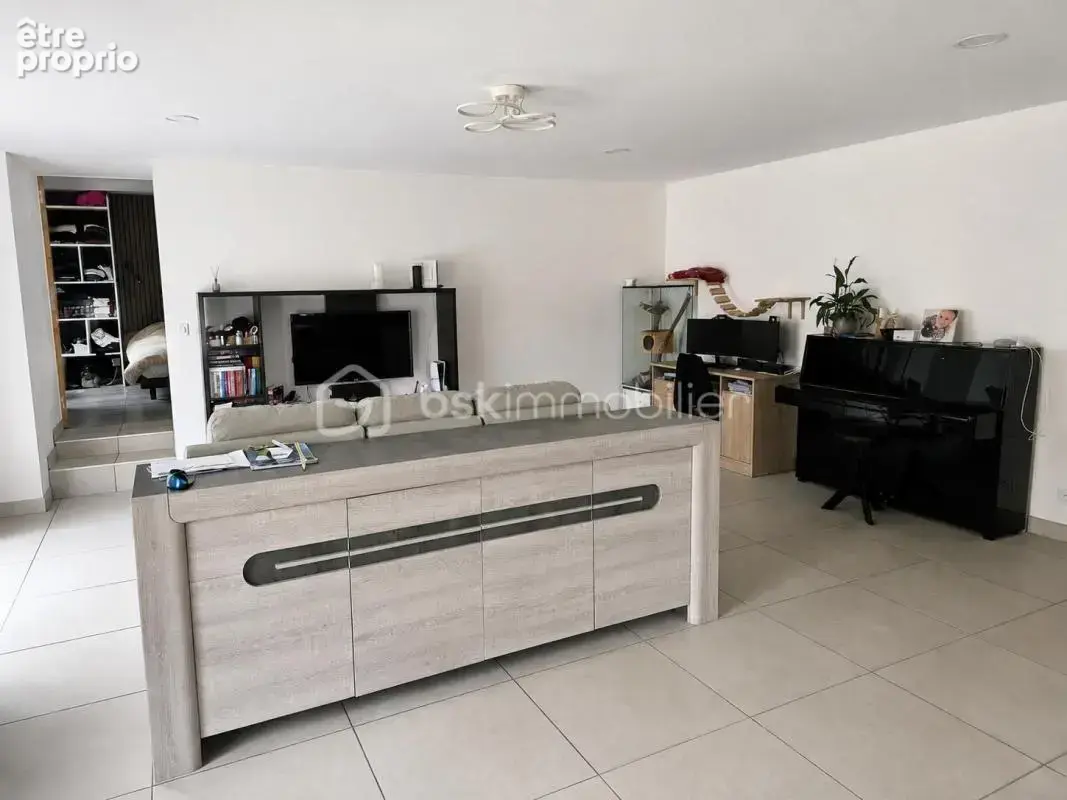 COUP DE CŒUR – Longère rénovée, 5 chambres, grange et 2 000 m² de terrain près de Redon - photo 6
