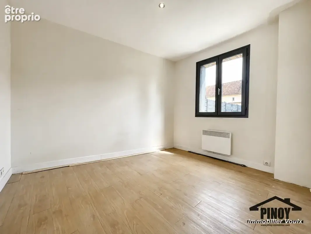 Maison ancienne sans travaux avec grande cour - coeur de Chéroy - 129.000€ - photo 6