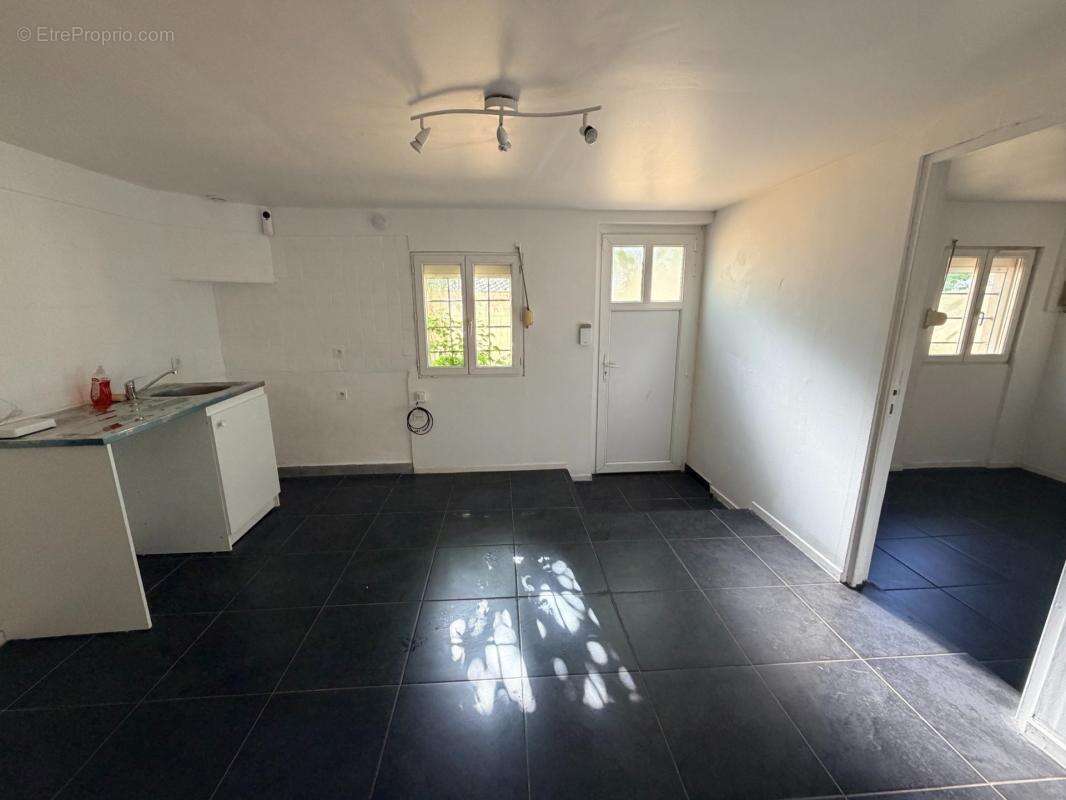 Appartement à MARSEILLE-15E