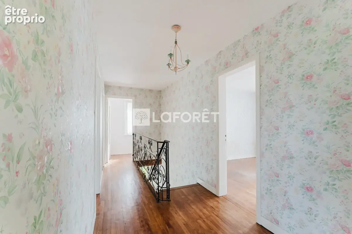 DEJA VENDU PAR LAFORET DOUAI - Maison familiale 212m2,semi plain pied, 5ch, jardin, garage - photo 9