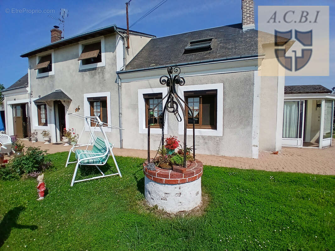 Maison à HOUSSAY