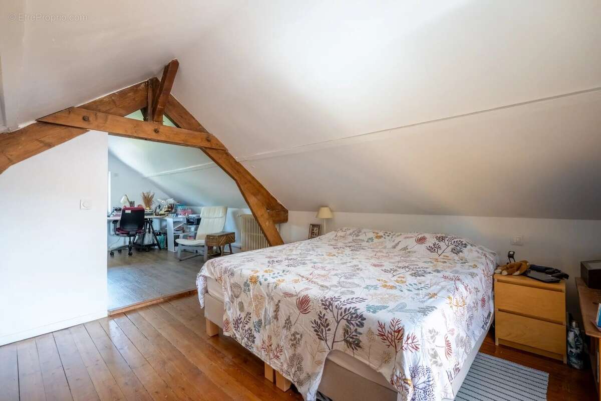 Maison 86 m² à Epone  - photo 12