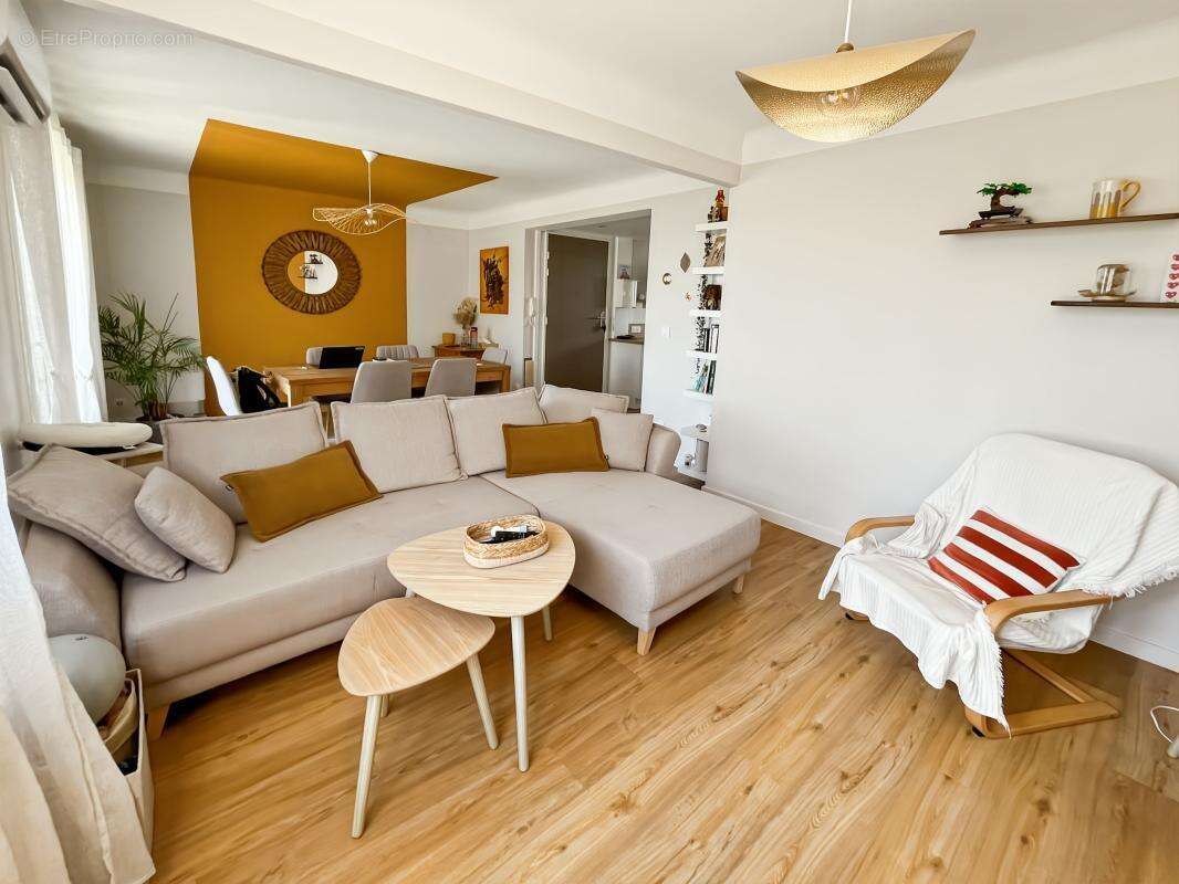 Appartement à BEZIERS