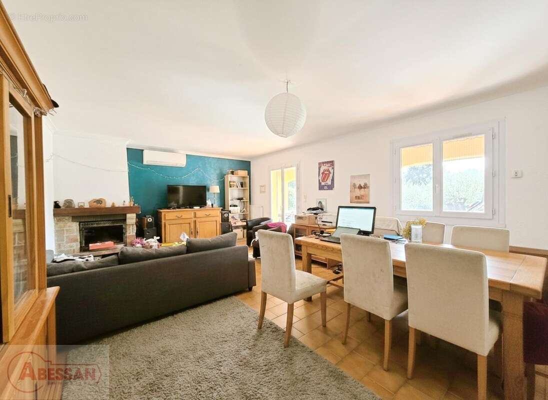 Maison à SAINT-PRIVAT-DES-VIEUX