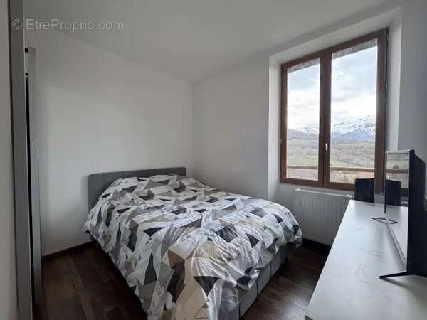 Maison à PIERRE-CHATEL