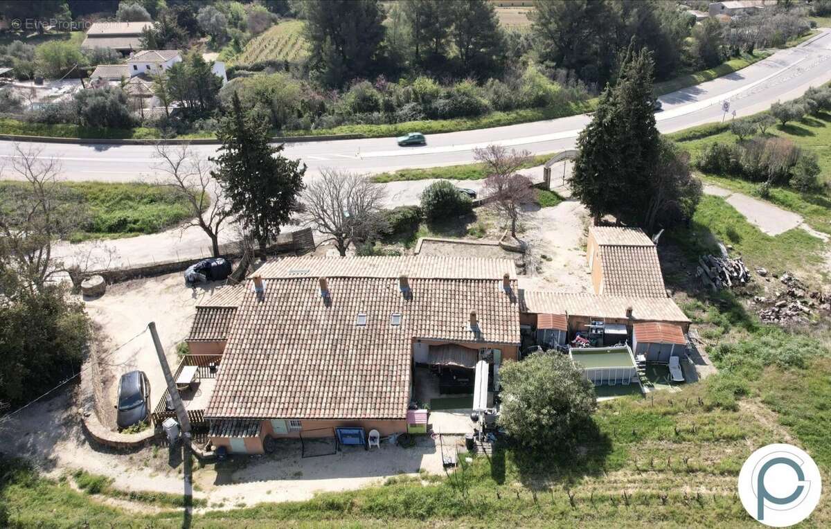 Appartement à LE CASTELLET
