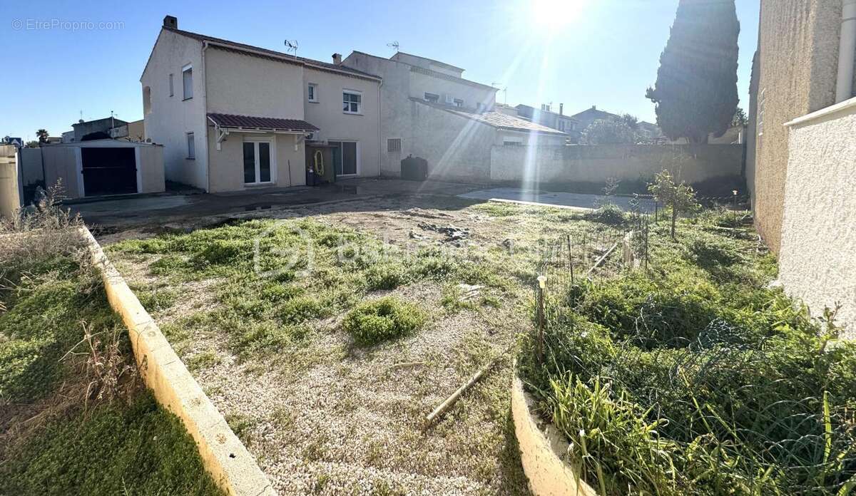 Maison à LIGNAN-SUR-ORB