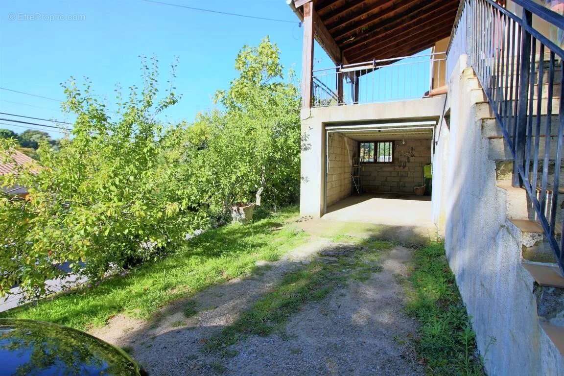 Maison à MOCA-CROCE