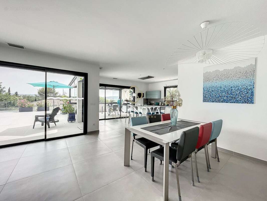 entre Gignac et Montpellier belle contemporaine avec piscine - photo 5
