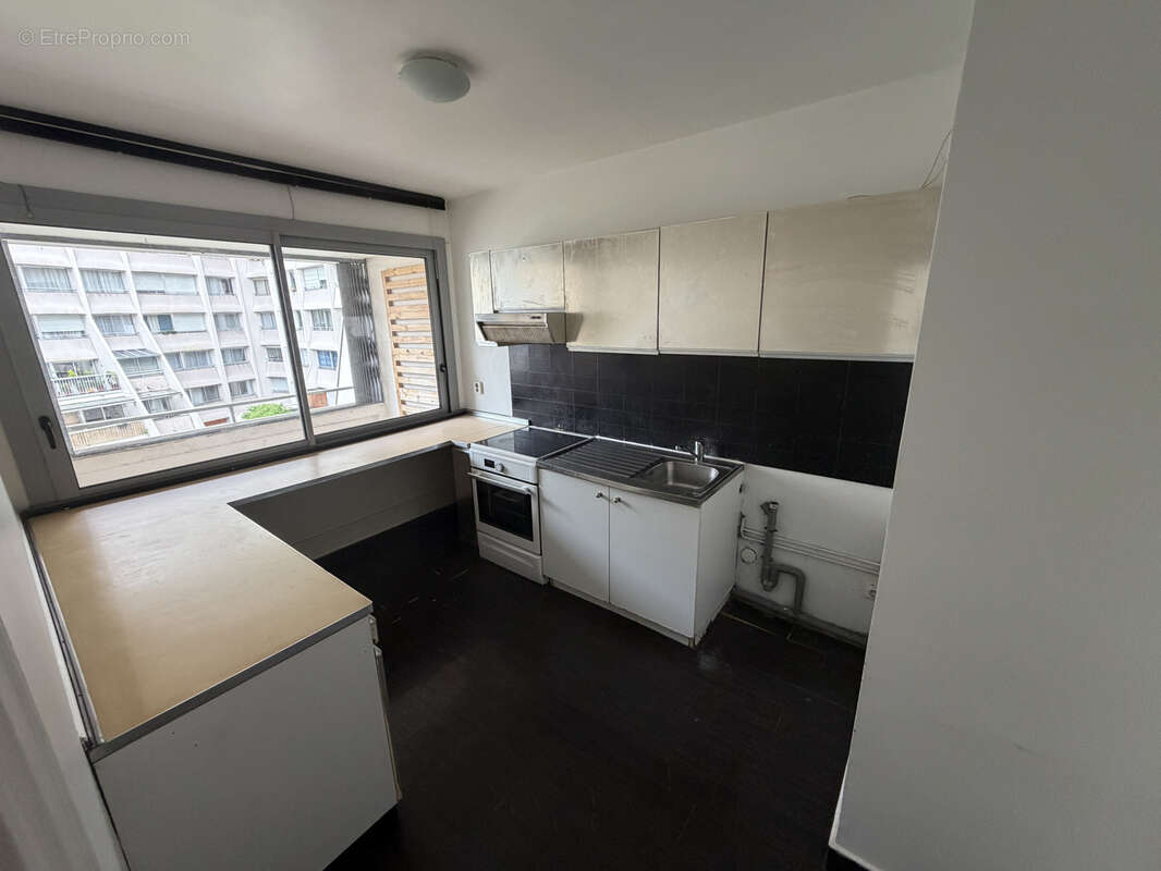 Appartement à PARIS-10E