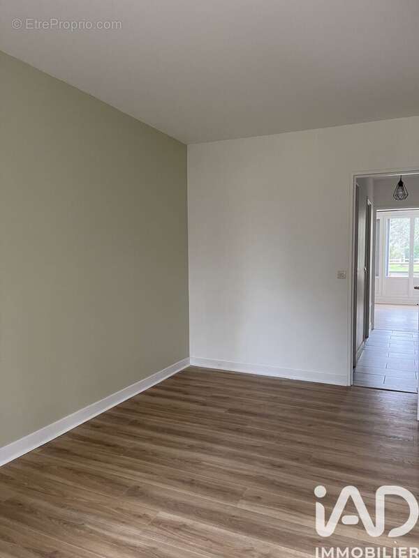 Photo 7 - Appartement à L'ISLE-ADAM