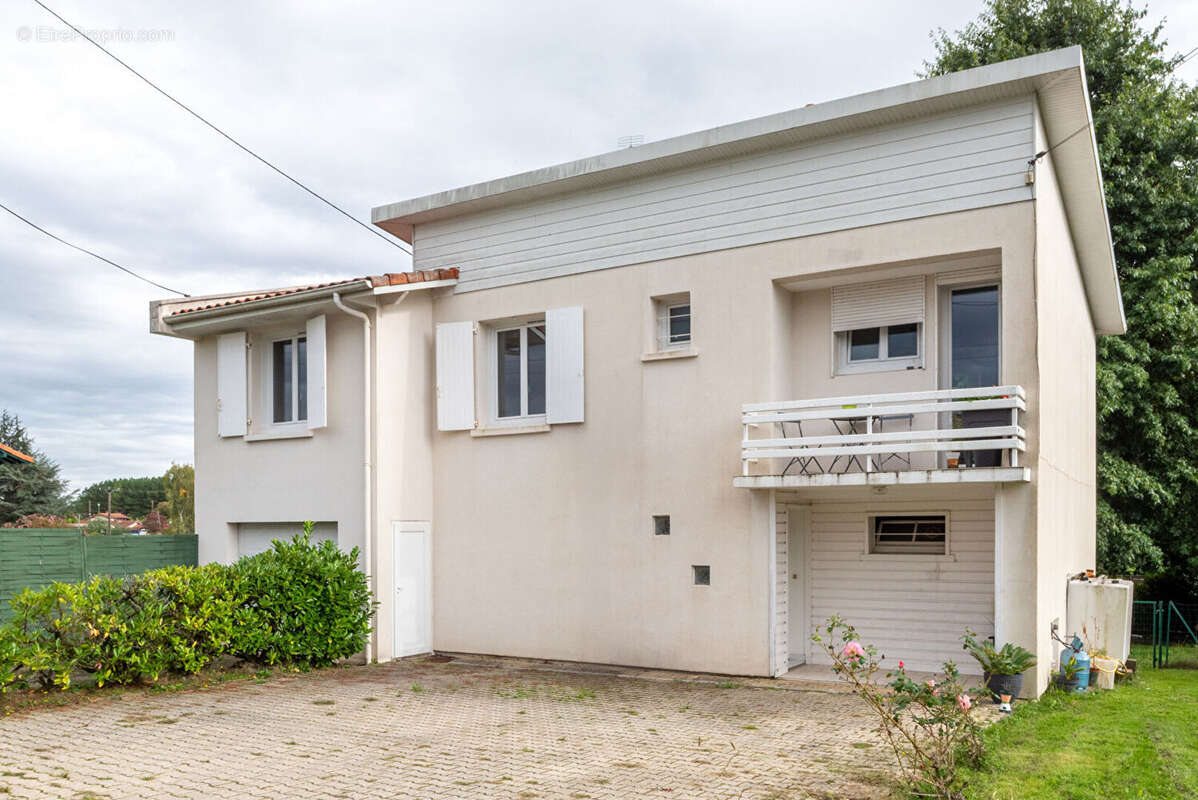 Maison à HAGETMAU