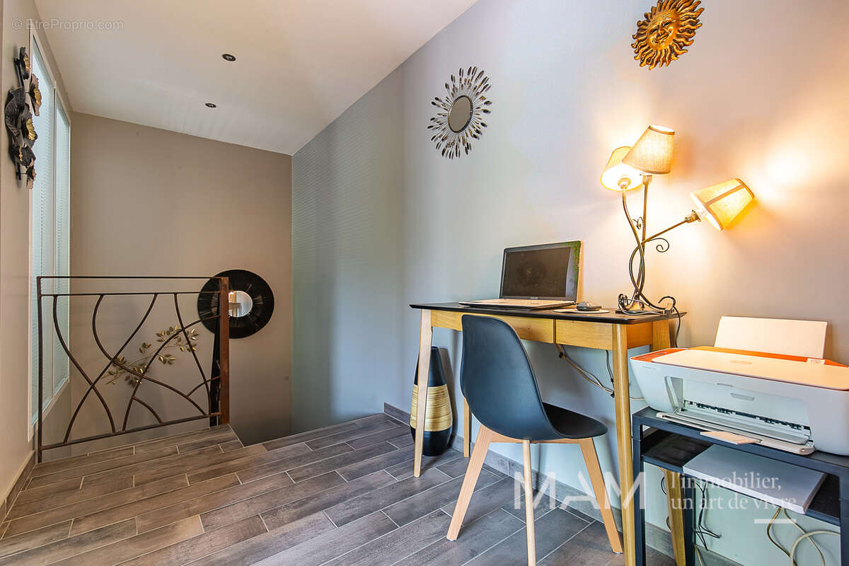 Appartement à MARSEILLE-12E