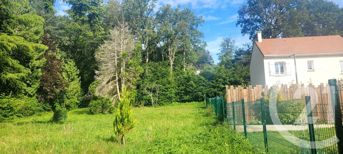 Terrain à SAINT-HILARION