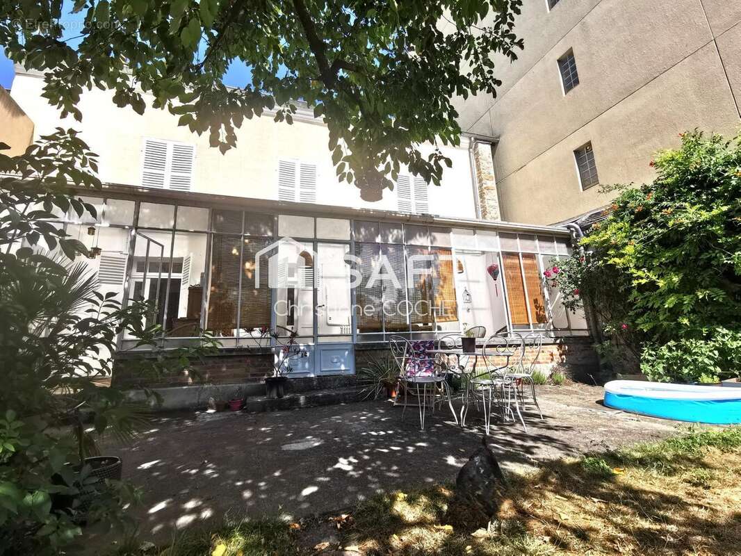 Maison 220 m² à Melun  - photo 2