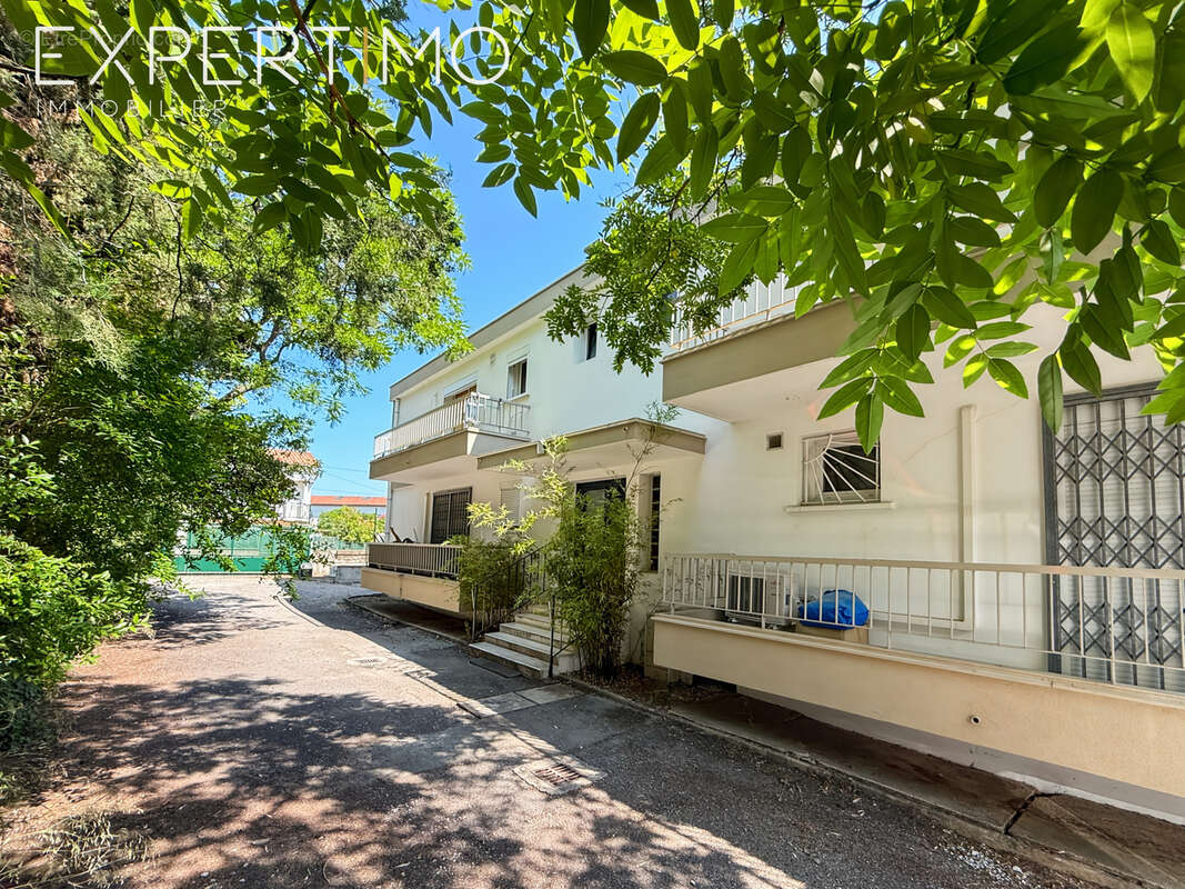 Opportunité rare ! Ensemble Immobilier Montpellier Nord 4 studios, 4 T2 . - photo 2