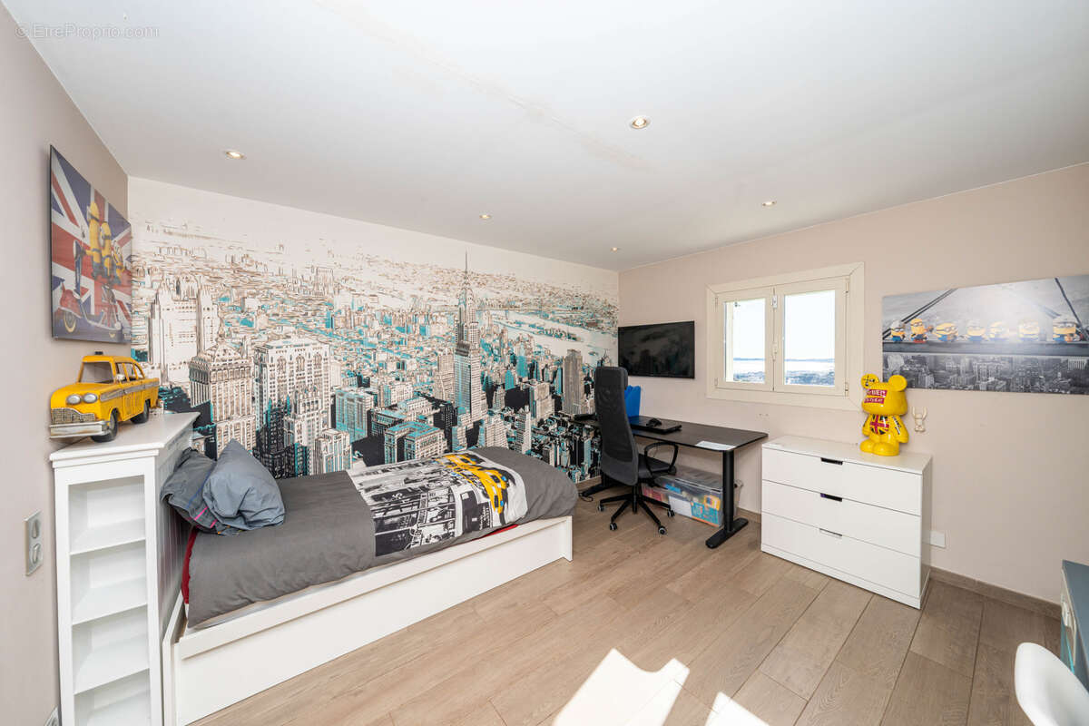 Maison à CAGNES-SUR-MER