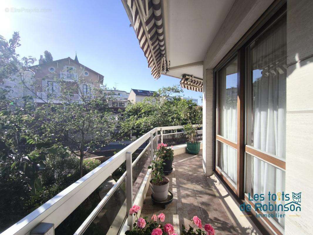 Appartement à LE PLESSIS-ROBINSON