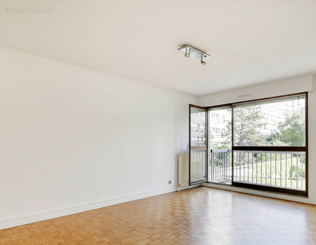 Appartement à PARIS-12E