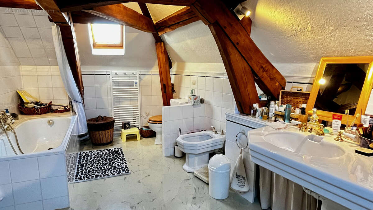 Maison à THOURY-FEROTTES