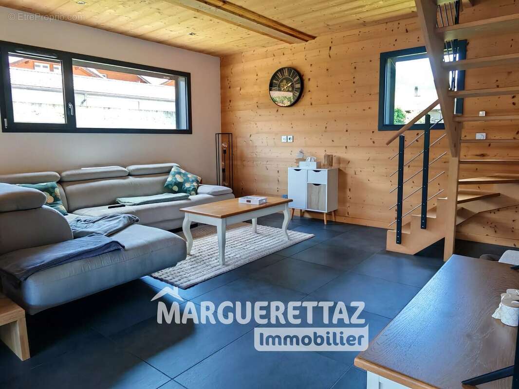 Maison à MARNAZ