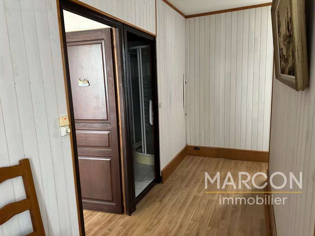 Maison à SAINT-LEGER-BRIDEREIX