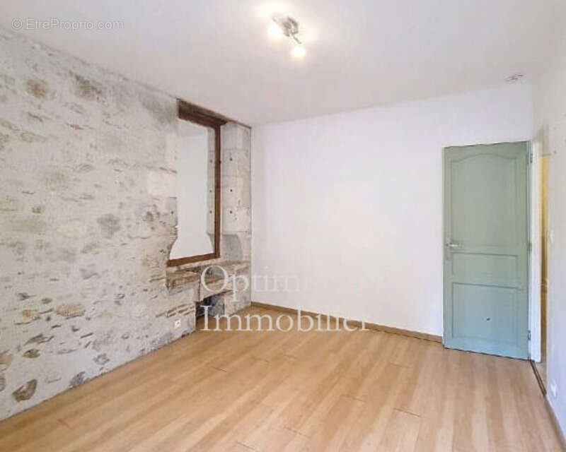 Maison à LA SAUVETAT-DE-SAVERES