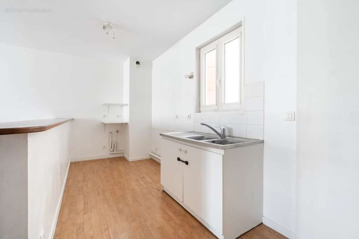 Appartement à LEVALLOIS-PERRET